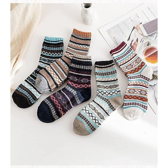 5 Pairs Luxury Wool Soft Socks Warm Winter Fall Womens Thick Cozy Knit NWT - Picture 1 of 9